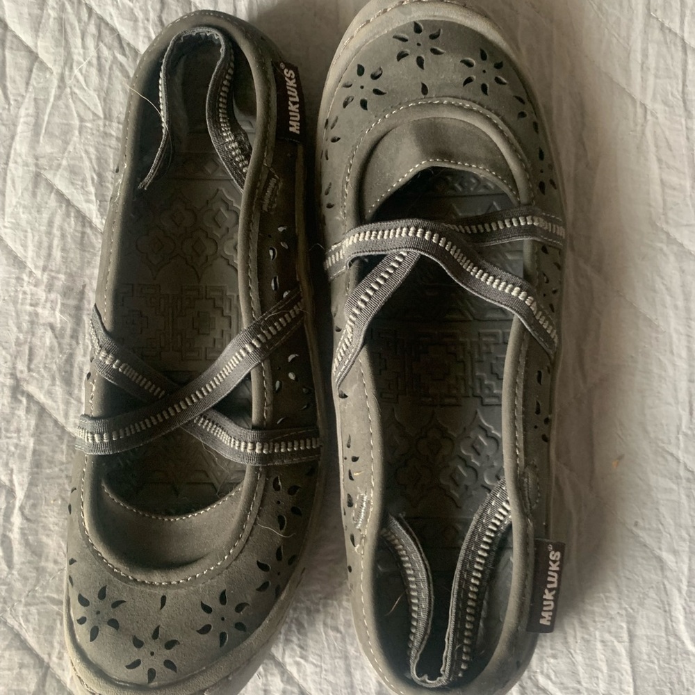Muk Luks Gray Flats Comfortable Loafers
